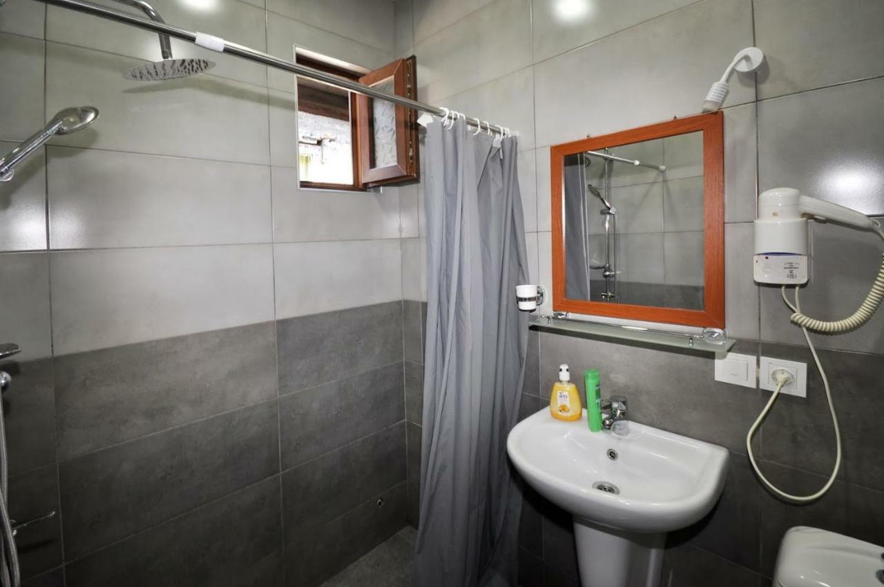 Smak Hotel Kobuleti Room photo