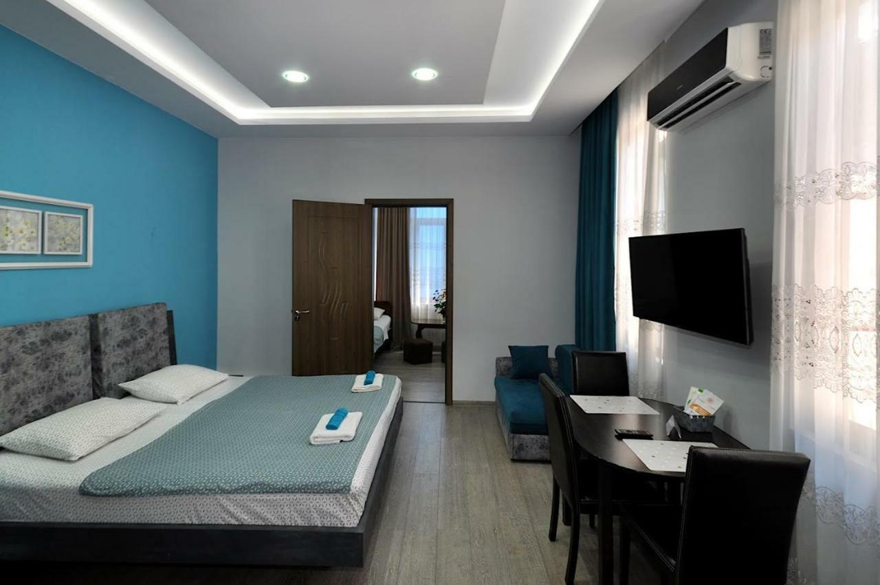 Smak Hotel Kobuleti Room photo